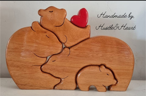 Hustle & Heart: Wooden Figurines - Saligna Bear Family (Varnished)