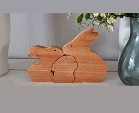 Hustle & Heart: Wooden Figurines - Saligna Bunnies